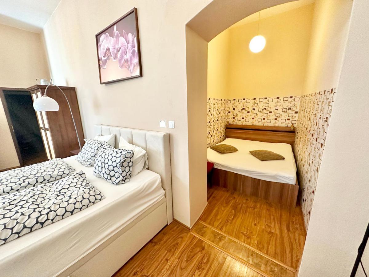 Apartament Away Main Square